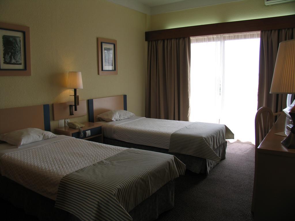 Mh Peniche Hotel Room photo